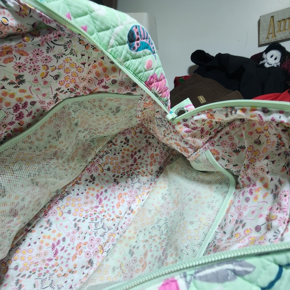 VERA BRADLEY EUC XL ICONIC WEEKENER CROSSBODY DUFFLE BAG - Picture 8 of 10